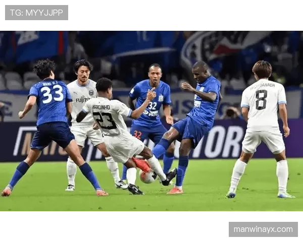 帕克伯恩利迎战新挑战，战略重塑全力冲刺英超保级